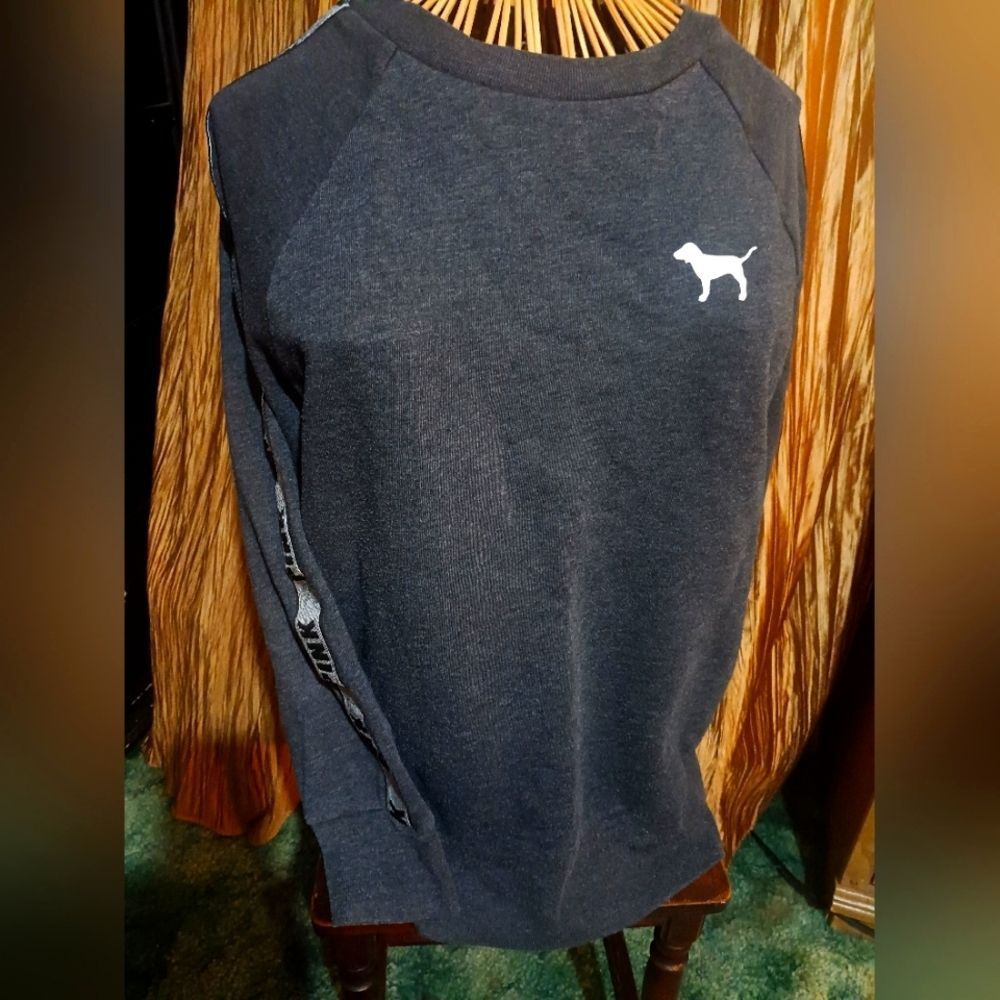 🤠Victoria's Secret Pink Pull over Sweatshirt Size Small
